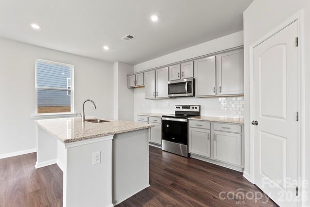 819 Olde England Drive, Lincolnton, NC 28092