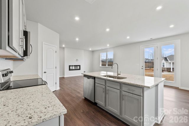 819 Olde England Drive, Lincolnton, NC 28092