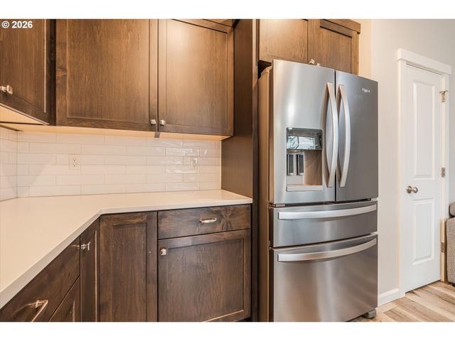 1254 DAYLILY St, Woodburn, OR 97071