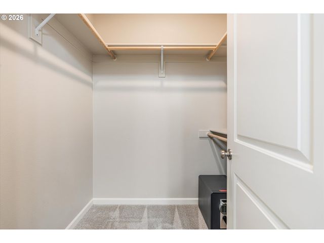 1254 DAYLILY St, Woodburn, OR 97071