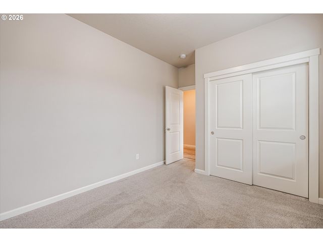 1254 DAYLILY St, Woodburn, OR 97071