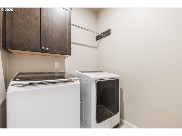 1254 DAYLILY St, Woodburn, OR 97071