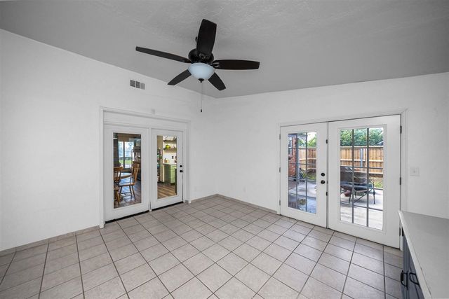 4009 SW Hickory Ln., Lawton, OK 73505