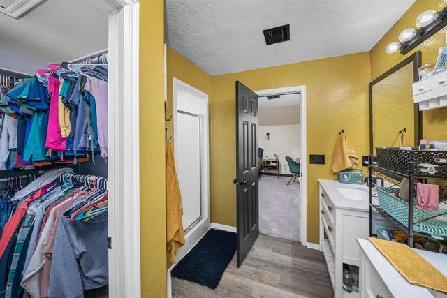 4009 SW Hickory Ln., Lawton, OK 73505