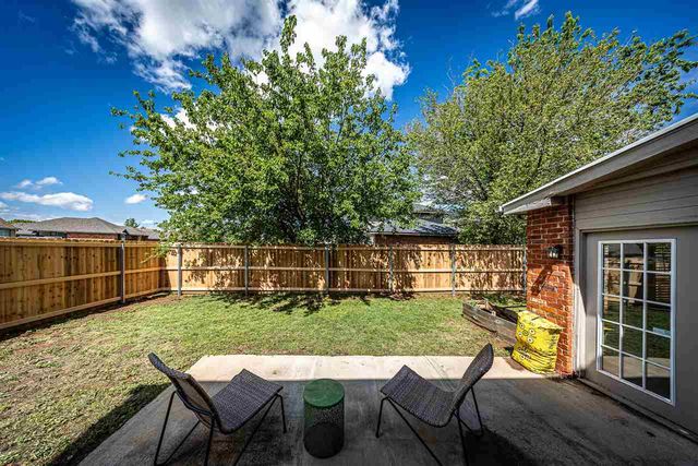 4009 SW Hickory Ln., Lawton, OK 73505