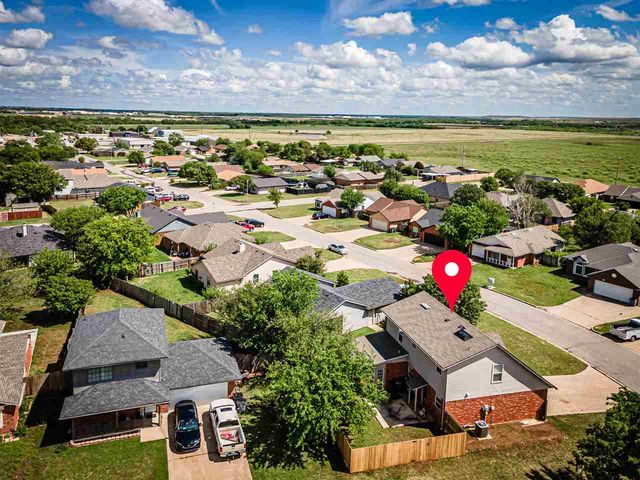 4009 SW Hickory Ln., Lawton, OK 73505