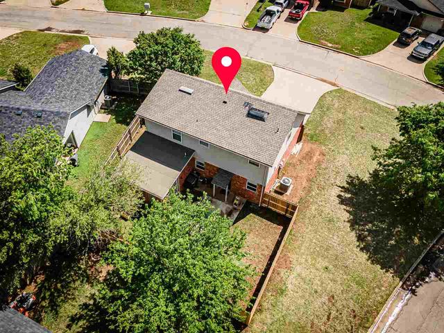 4009 SW Hickory Ln., Lawton, OK 73505