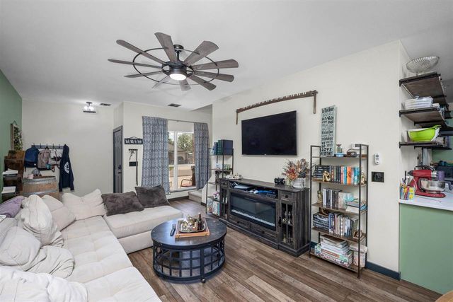 4009 SW Hickory Ln., Lawton, OK 73505
