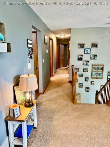 263 Spruce Lane, Poca, WV 25159