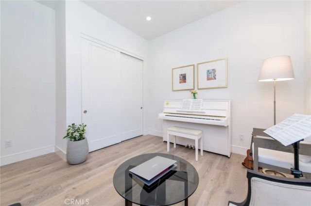 154 Winnett, Irvine, CA 92602
