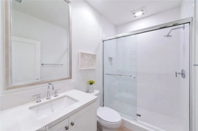 154 Winnett, Irvine, CA 92602