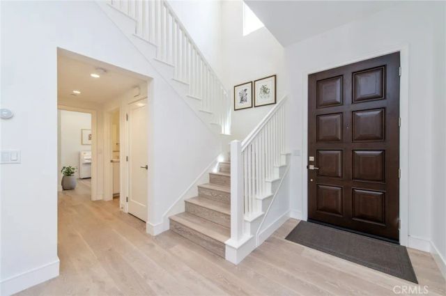 154 Winnett, Irvine, CA 92602