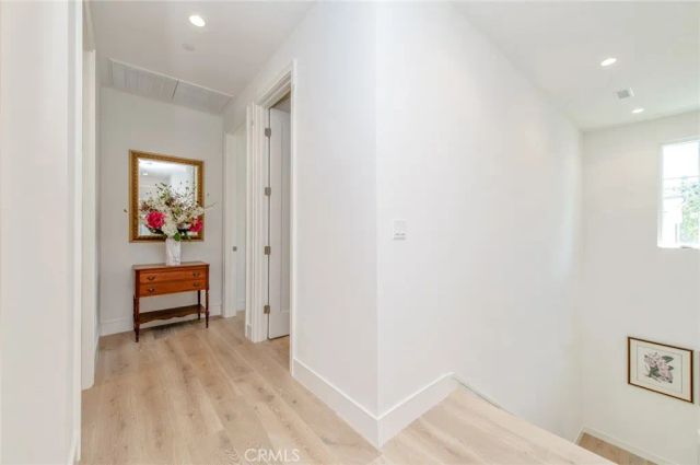154 Winnett, Irvine, CA 92602