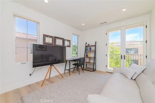 154 Winnett, Irvine, CA 92602