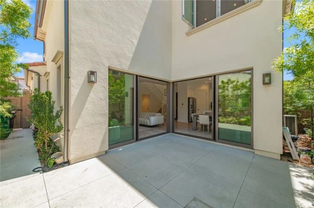 154 Winnett, Irvine, CA 92602