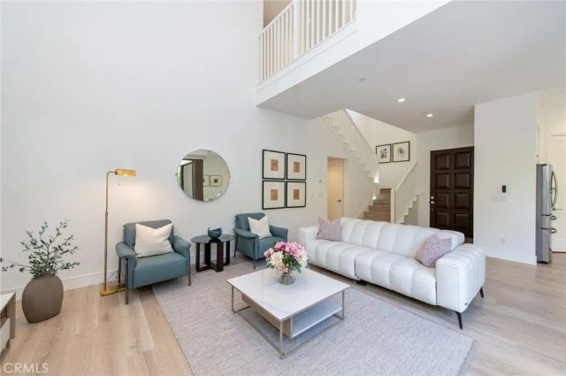 154 Winnett, Irvine, CA 92602
