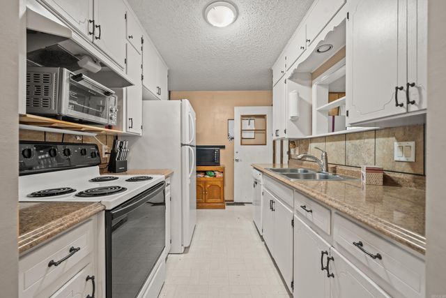 1 Vilafranca Lane, Hot Springs Village, AR 71909