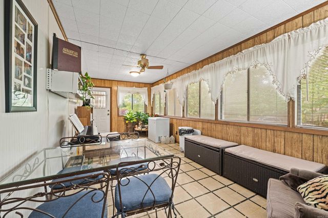 1 Vilafranca Lane, Hot Springs Village, AR 71909