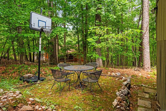 1 Vilafranca Lane, Hot Springs Village, AR 71909