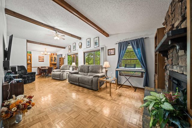 1 Vilafranca Lane, Hot Springs Village, AR 71909