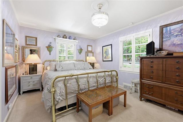 2301 W 95th Street, Leawood, KS 66206