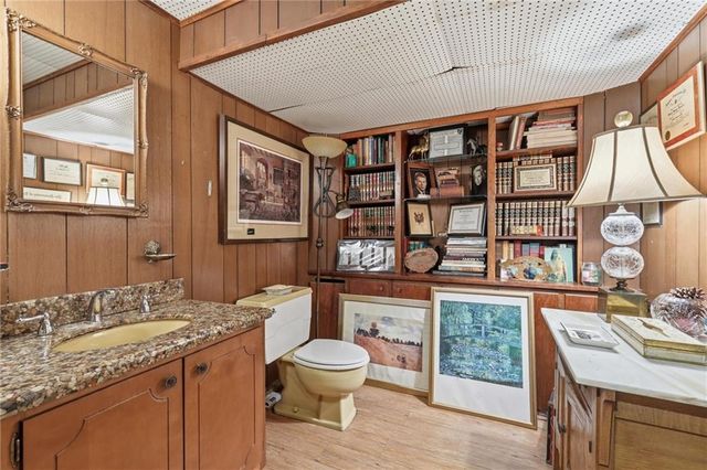 2301 W 95th Street, Leawood, KS 66206