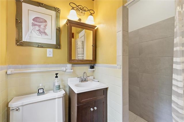 2301 W 95th Street, Leawood, KS 66206