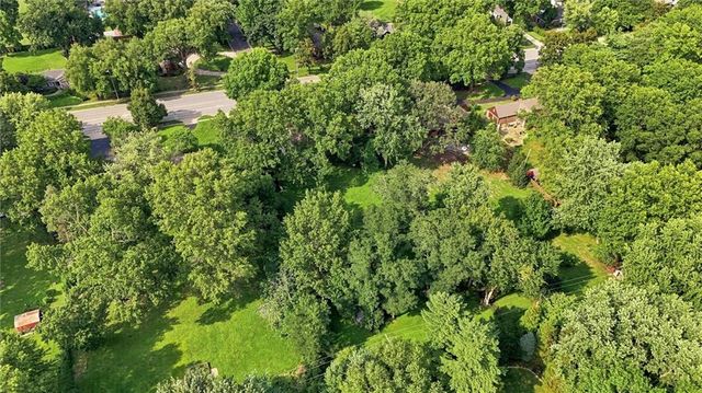 2301 W 95th Street, Leawood, KS 66206