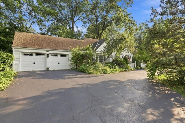 2301 W 95th Street, Leawood, KS 66206