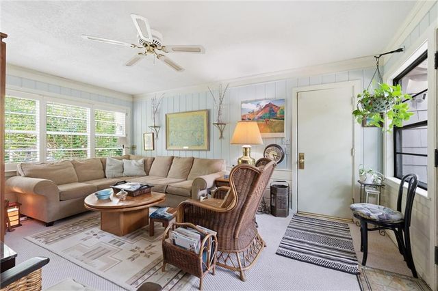 2301 W 95th Street, Leawood, KS 66206
