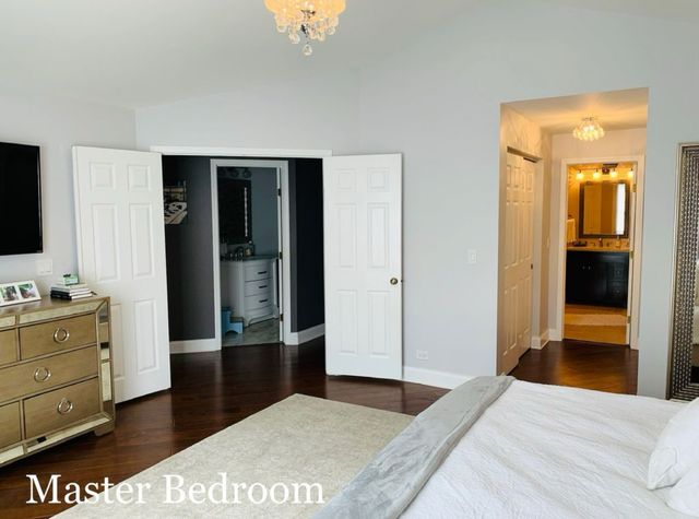 1404 Plum Court C, Mount Prospect, IL 60056