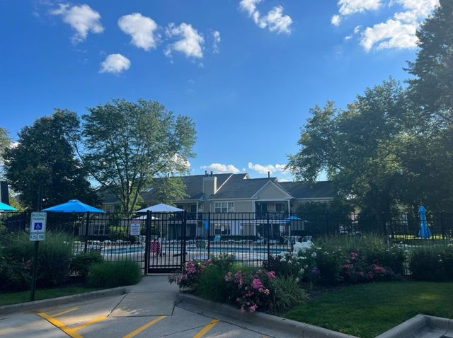 1404 Plum Court C, Mount Prospect, IL 60056