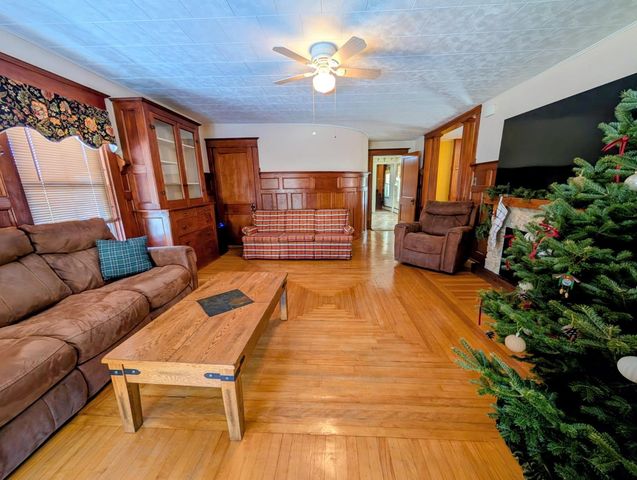 252 North Pleasant Street, Troy, VT 05859