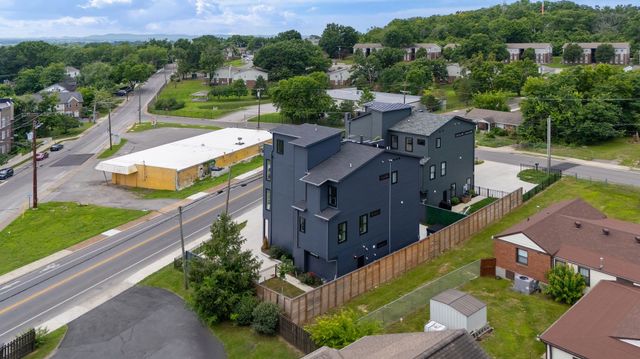 2111 Cahal Ave, Nashville, TN 37206