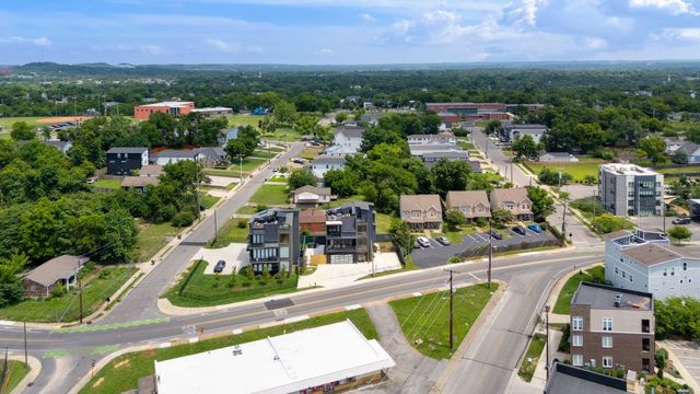 2111 Cahal Ave, Nashville, TN 37206