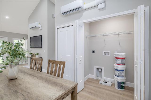 1209 E WASHINGTON STREET, Orlando, FL 32801