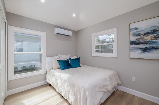 1209 E WASHINGTON STREET, Orlando, FL 32801