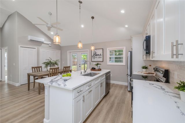 1209 E WASHINGTON STREET, Orlando, FL 32801