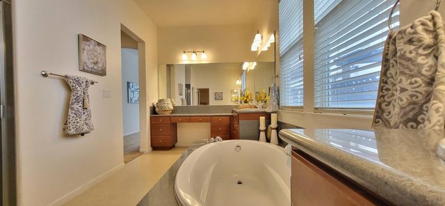 620 W Privado Way, Mountain House, CA 95391