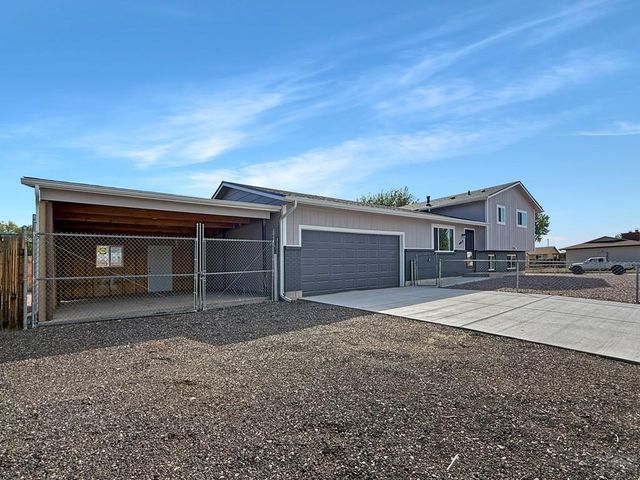 4012 Crestview Dr, Pueblo, CO 81008