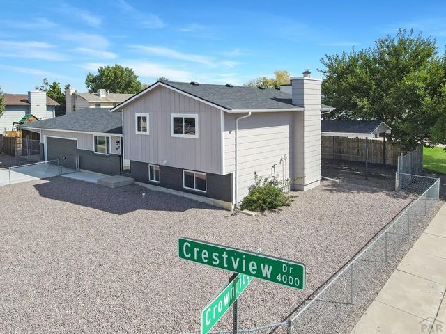 4012 Crestview Dr, Pueblo, CO 81008