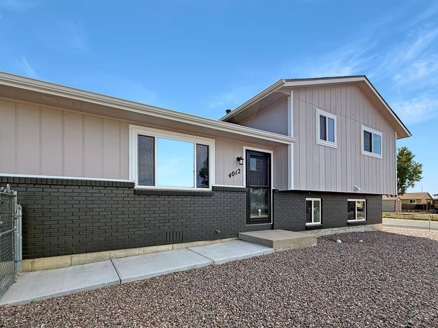 4012 Crestview Dr, Pueblo, CO 81008