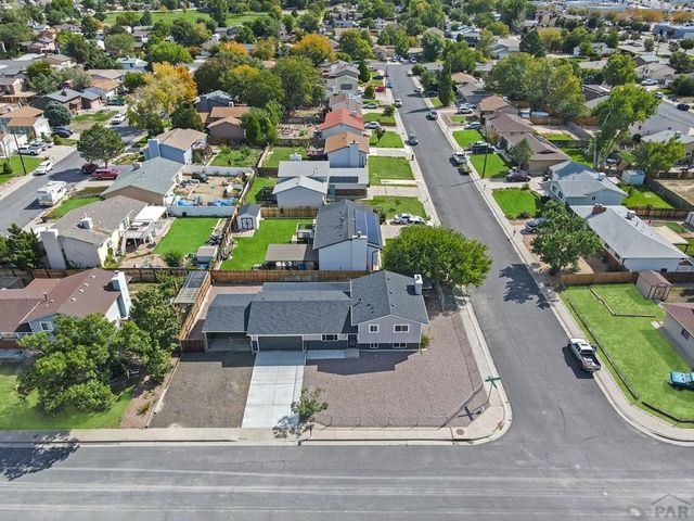 4012 Crestview Dr, Pueblo, CO 81008
