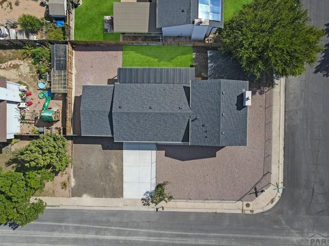 4012 Crestview Dr, Pueblo, CO 81008