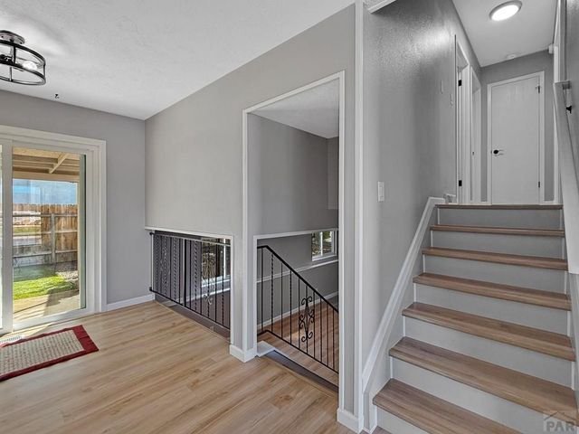 4012 Crestview Dr, Pueblo, CO 81008