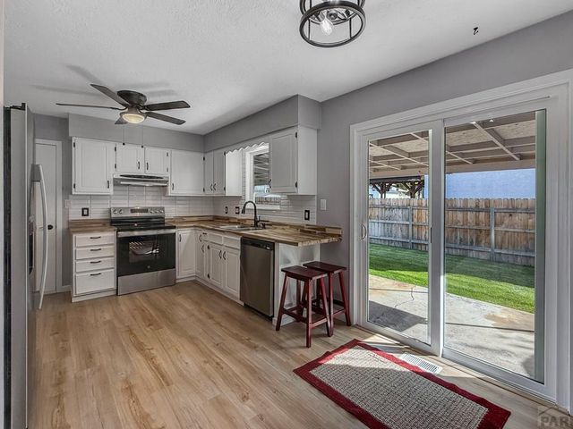 4012 Crestview Dr, Pueblo, CO 81008