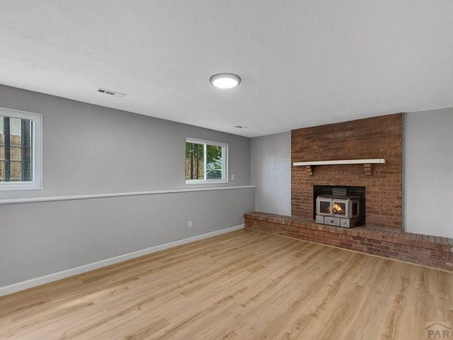 4012 Crestview Dr, Pueblo, CO 81008