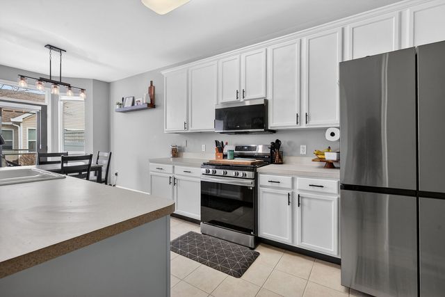 1596 W Ludington Circle, Romeoville, IL 60446