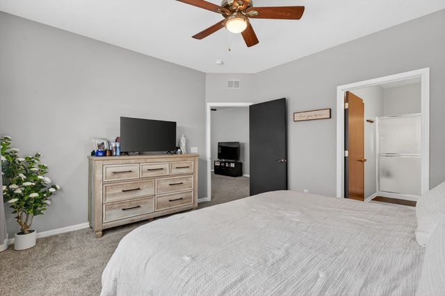 1596 W Ludington Circle, Romeoville, IL 60446