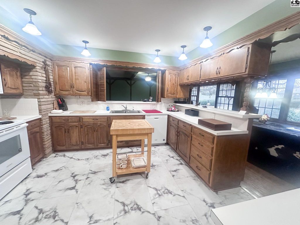 543 Terrace Dr